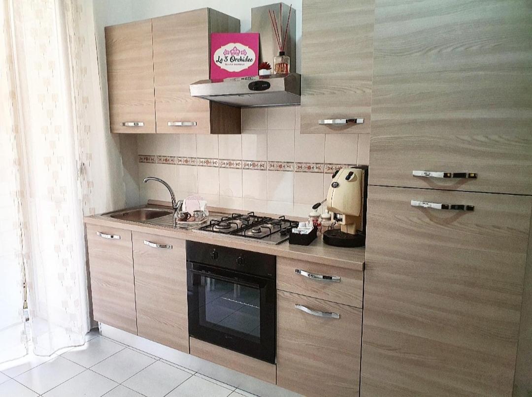 Le Tre Orchidee Acomodação com café da manhã Salerno Exterior foto